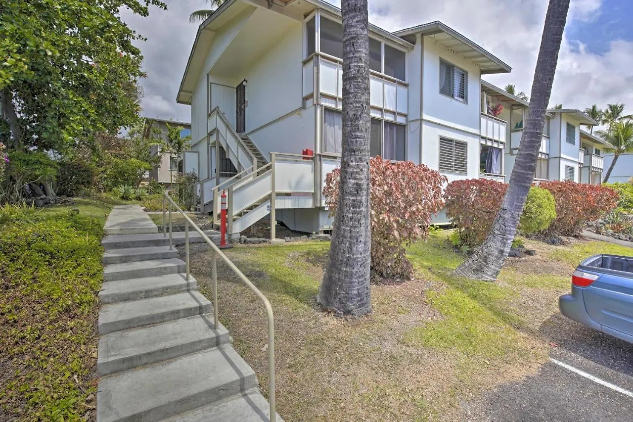 Kona Kai Haven With Pool Access, Walk To Beach! Kailua-Kona Apartment